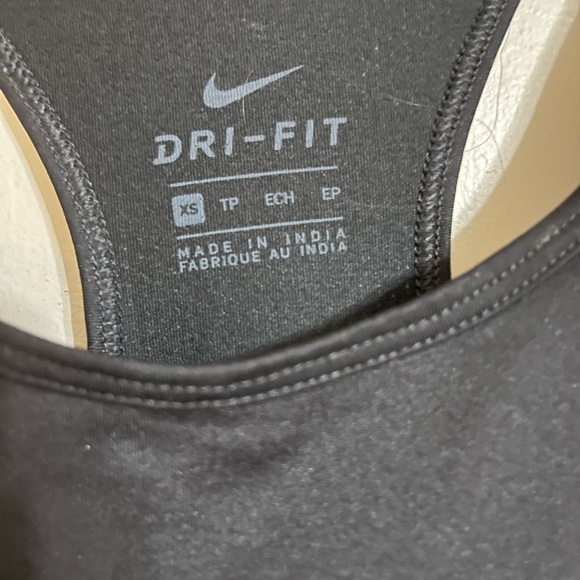 Nike Dry Fit Workout Tank - Picture 3 of 4
